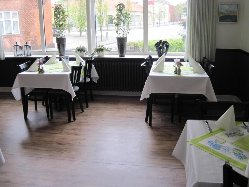 Turisthotellet Oksbøl Exterior foto